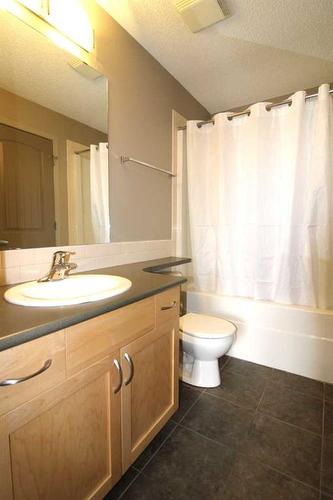117-12330 102 Street, Grande Prairie, AB - Indoor Photo Showing Bathroom