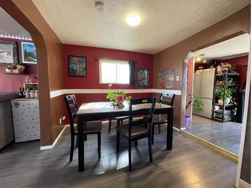 4417 52Nd Avenue, High Prairie, AB - Indoor Photo Showing Dining Room