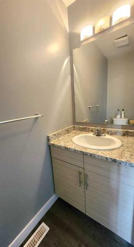11428 106 Avenue, Grande Prairie, AB - Indoor Photo Showing Bathroom