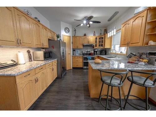 9318 69 Avenue, Grande Prairie, AB - Indoor Photo Showing Kitchen