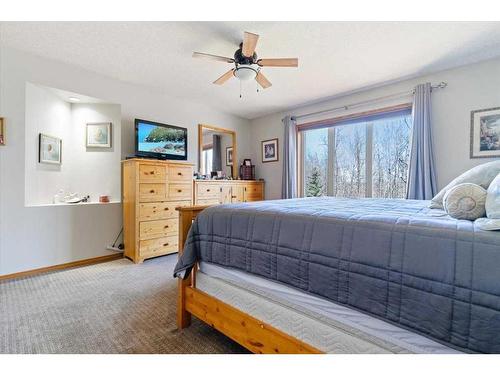 7413 102 Street, Grande Prairie, AB - Indoor Photo Showing Bedroom
