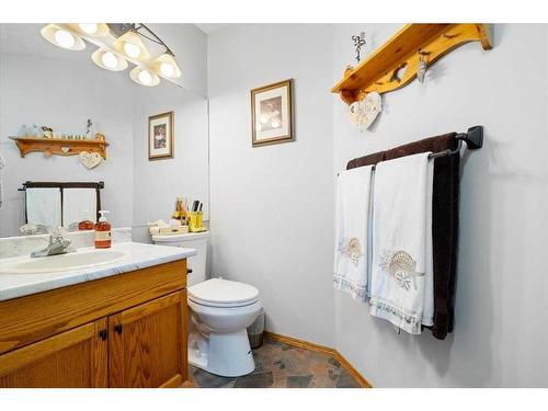 7413 102 Street, Grande Prairie, AB - Indoor Photo Showing Bathroom
