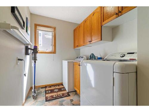 7413 102 Street, Grande Prairie, AB - Indoor Photo Showing Laundry Room
