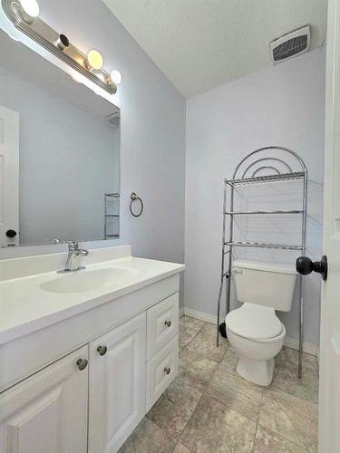 19 97Th Avenue, Grande Cache, AB - Indoor Photo Showing Bathroom