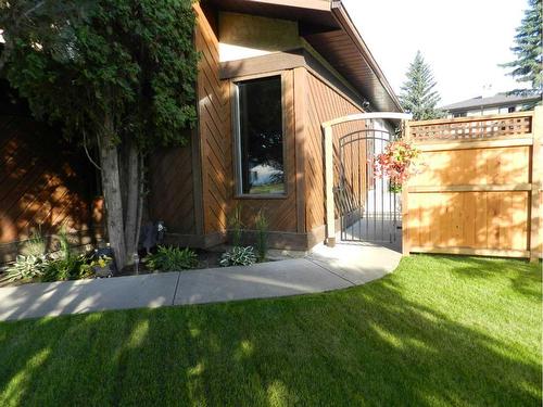 10022 84 Street, Peace River, AB - Outdoor