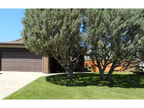 10022 84 Street, Peace River, AB - Outdoor