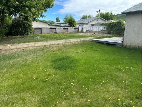 9714 83 Avenue, Peace River, AB - Outdoor