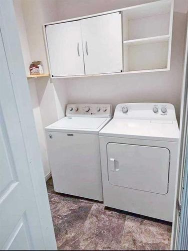 12902 94 Street, Grande Prairie, AB - Indoor Photo Showing Laundry Room