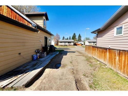 9705 84 Avenue, Peace River, AB - Outdoor With Exterior