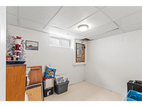 9757 93 Avenue, Wembley, AB - Indoor Photo Showing Other Room