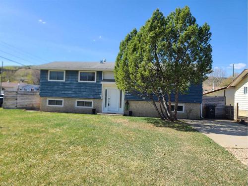 10834 92 Street, Peace River, AB - Outdoor