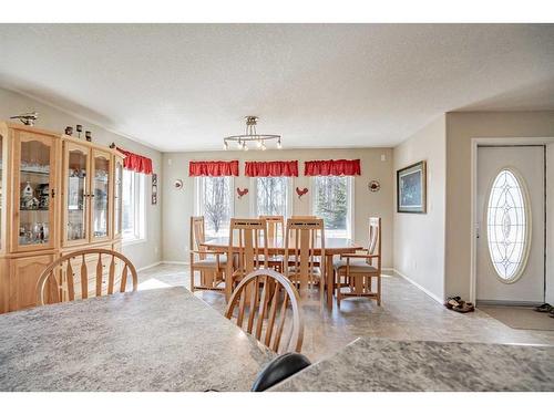 #125-842072 Range Road 241, Rural Northern Lights, County Of, AB - Indoor Photo Showing Dining Room