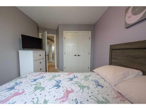 9502 88 Street, Grande Prairie, AB - Indoor Photo Showing Bedroom