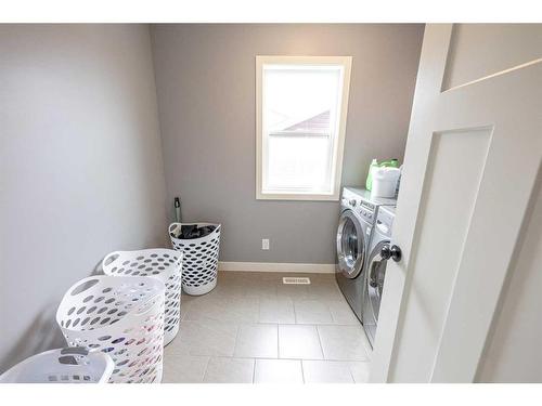 9502 88 Street, Grande Prairie, AB - Indoor Photo Showing Laundry Room