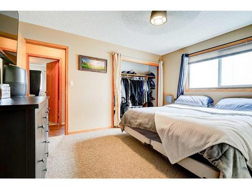 8926 102 Avenue, Grande Prairie, AB - Indoor Photo Showing Bedroom