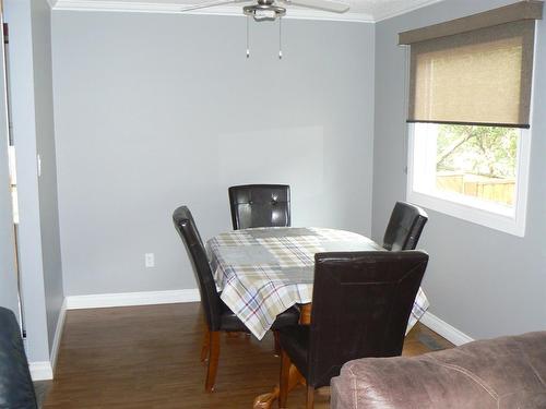 4708 54 Avenue, High Prairie, AB - Indoor Photo Showing Dining Room