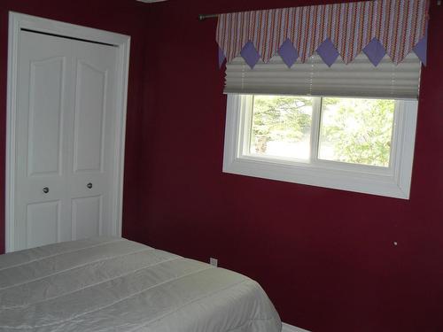 4708 54 Avenue, High Prairie, AB - Indoor Photo Showing Bedroom