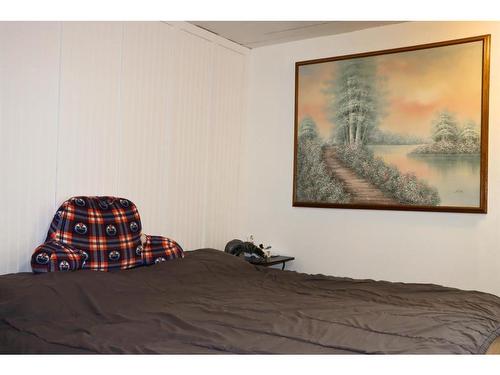 4814 48 Avenue, Grimshaw, AB - Indoor Photo Showing Bedroom