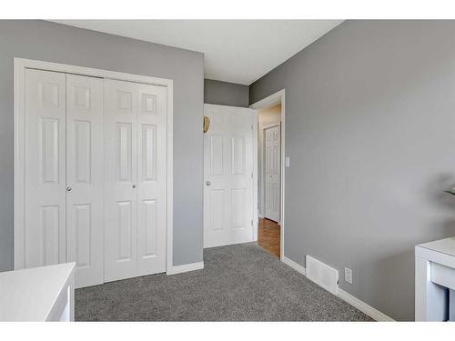 11018 88A Street, Grande Prairie, AB - Indoor Photo Showing Other Room