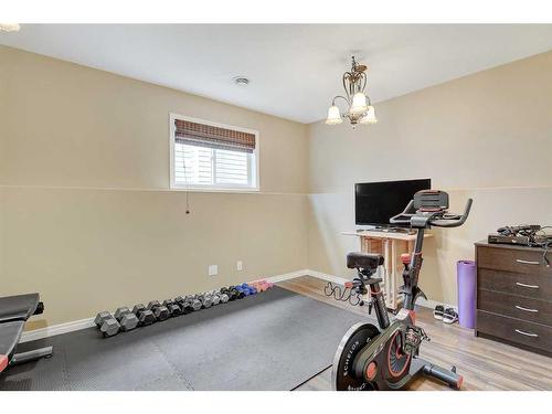 11018 88A Street, Grande Prairie, AB - Indoor Photo Showing Gym Room