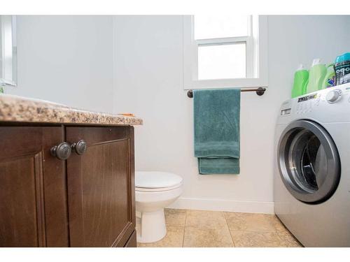 11233 75 Avenue, Grande Prairie, AB - Indoor Photo Showing Laundry Room