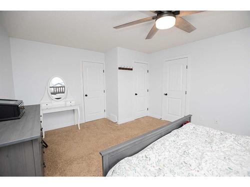 11233 75 Avenue, Grande Prairie, AB - Indoor Photo Showing Bedroom