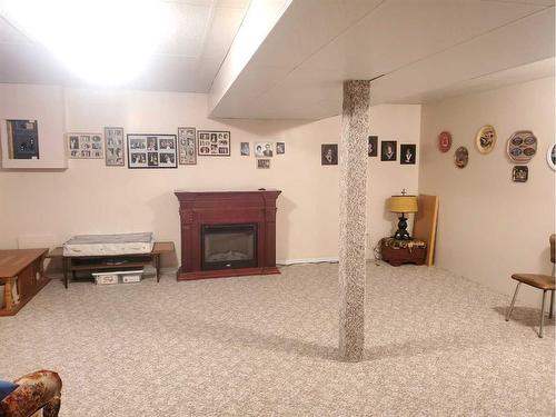 22 Sunset Drive, Spirit River, AB - Indoor Photo Showing Office