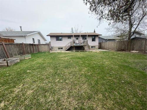 5028 43Rd Street, High Prairie, AB - Outdoor With Backyard