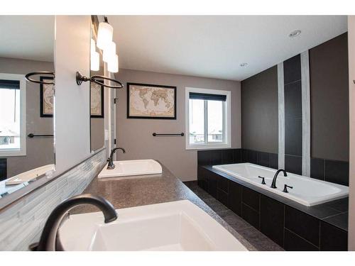 11510 72 Avenue, Grande Prairie, AB - Indoor Photo Showing Bathroom