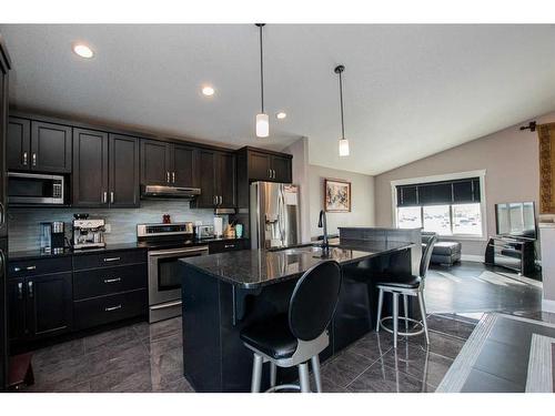 11510 72 Avenue, Grande Prairie, AB - Indoor Photo Showing Kitchen With Stainless Steel Kitchen With Upgraded Kitchen