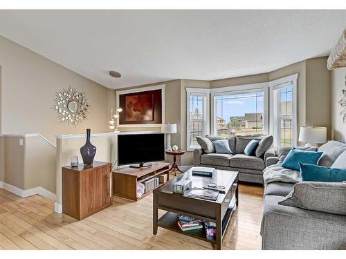 6929 88 Street, Grande Prairie, AB - Indoor Photo Showing Living Room