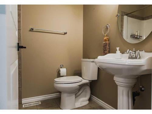 9-55007 Twp Rd 725, Rural Grande Prairie No. 1, County Of, AB - Indoor Photo Showing Bathroom