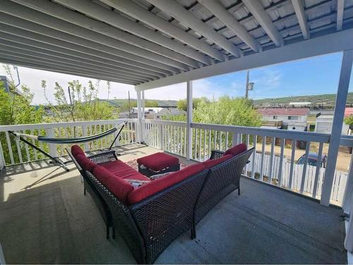 9424 89 Avenue, Peace River, AB - Outdoor With Deck Patio Veranda With Exterior