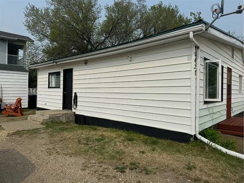 10421 89 Street, Peace River, AB - Outdoor With Exterior