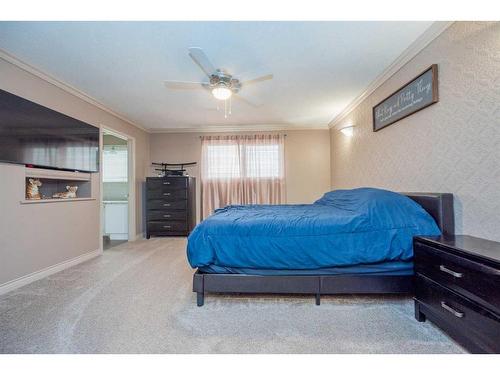 9886 67 Avenue, Grande Prairie, AB - Indoor Photo Showing Bedroom