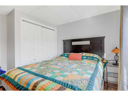 8821 114 Avenue, Grande Prairie, AB - Indoor Photo Showing Bedroom