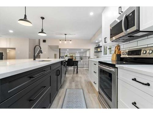 7422 96 Street, Grande Prairie, AB - Indoor Photo Showing Kitchen With Upgraded Kitchen