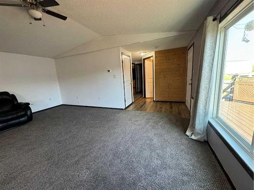 4523 51 Street, Rycroft, AB - Indoor Photo Showing Other Room