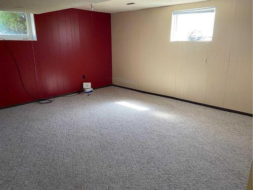 80242 Rge Rd 65, Rural Saddle Hills County, AB - Indoor Photo Showing Other Room