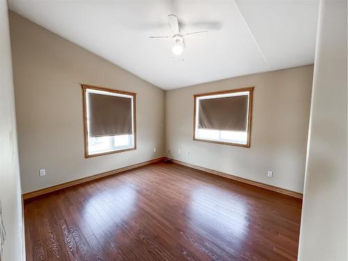 35025 Twp Rd 820, Rural Fairview No. 136, M.D. Of, AB - Indoor Photo Showing Kitchen With Double Sink