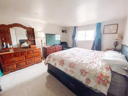 4626 50 Street, Rycroft, AB - Indoor Photo Showing Bedroom