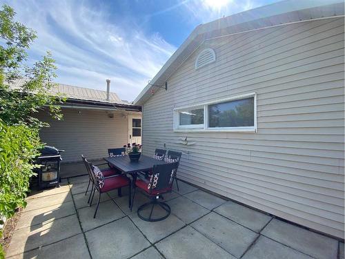 4626 50 Street, Rycroft, AB - Outdoor