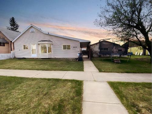 4626 50 Street, Rycroft, AB - Outdoor