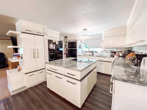 4626 50 Street, Rycroft, AB - Indoor Photo Showing Dining Room