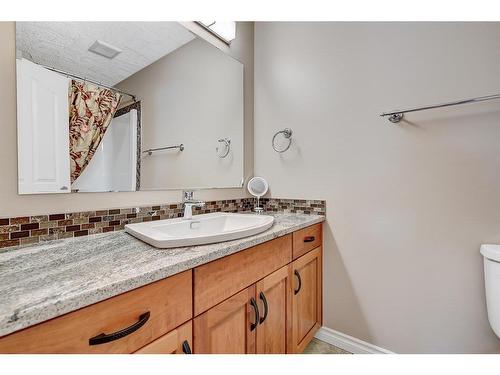 7719 Saxony Road, Rural Grande Prairie No. 1, County Of, AB - Indoor Photo Showing Bathroom