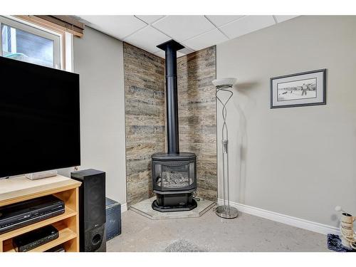 7719 Saxony Road, Rural Grande Prairie No. 1, County Of, AB - Indoor With Fireplace