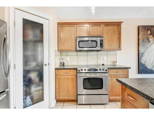 11054 66 Avenue, Grande Prairie, AB - Indoor Photo Showing Kitchen