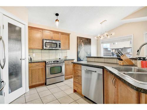 11054 66 Avenue, Grande Prairie, AB - Indoor Photo Showing Kitchen With Double Sink