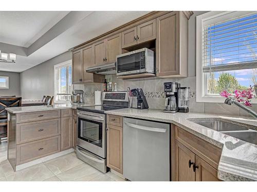 7134 88A Street, Grande Prairie, AB - Indoor Photo Showing Kitchen With Double Sink