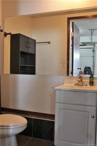 10132 106 Avenue, Grande Prairie, AB - Indoor Photo Showing Bathroom